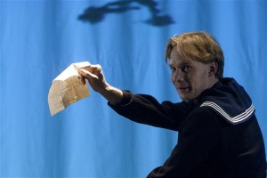  Pääru Oja kandideerib meespeaosa auhinnale Willemi rolli eest Eesti Draamateatri lavastuses „Vennas“. 
