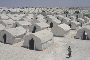 Türgi suurim, 25 000-le inimesele mõeldud 7000 telgiga Suruçi põgenikelaager.  