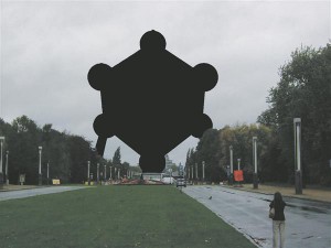 Praeguste seaduste järgi pole arhitektide või nende pärijate loata võimalik vabalt kasutada isegi mitte fotot Brüsseli Atomiumist, mille musta värviga kaetud siluett on kujunenud panoraamivabaduse puudumise sümboliks. 