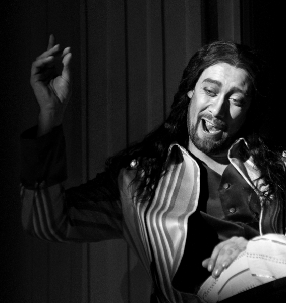 Eksperiment: ooper &bdquo;Faust&rdquo; kui arhitektuuris&uuml;ndmus