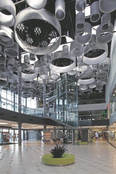 &Uuml;lemiste &otilde;nnepalee