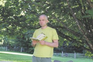 Mitme palgega jutukogumikke