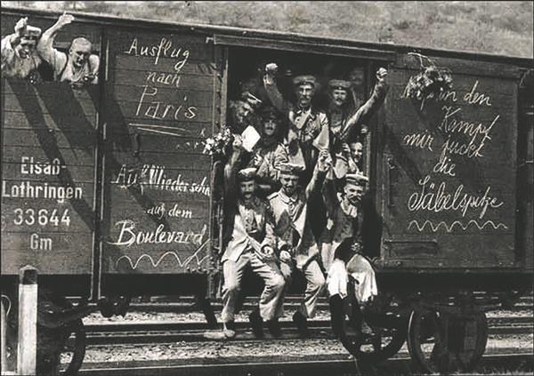 Kiiret edu lootvad Saksa sõdurid 1914. aastal teel rindele.