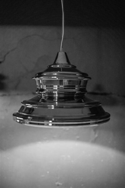 Pöörleva kontskinga lamp