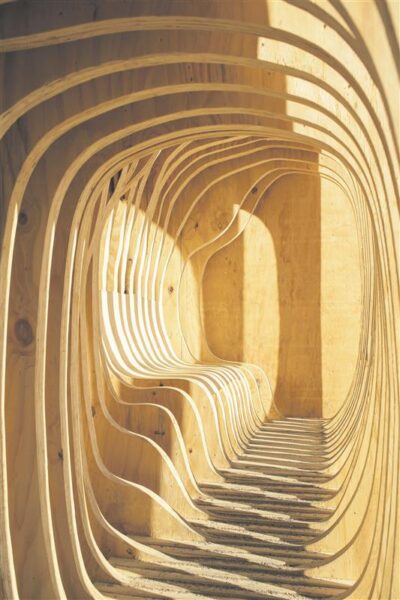 V&auml;ljast ristk&uuml;lik, seest koobas