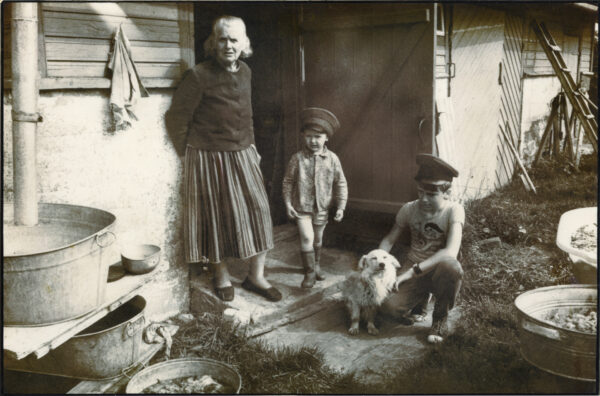 Vaikuse sadakond tooni