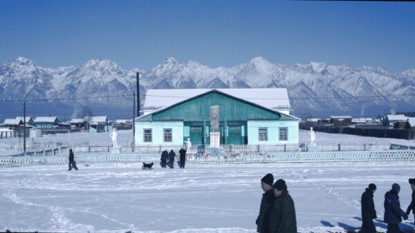 Novembris jõuab kinodesse “Must alpinist”