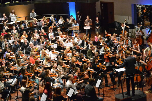 VII noorteorkestrite festival toob Estonia kontserdisaali lavale üle 450 mängija Eestist ja Lätist