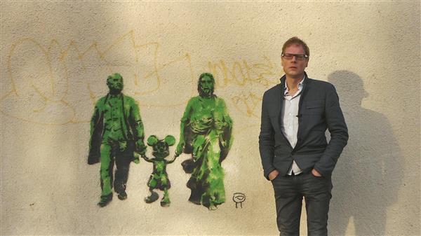 ... elukunstini Raul Rajangu portreefilmis „Viirusekandur“