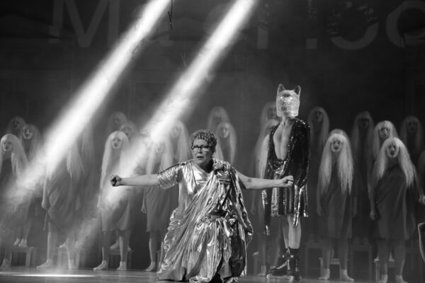 Teatri aastaauhinnad 2015. aasta loomingu eest