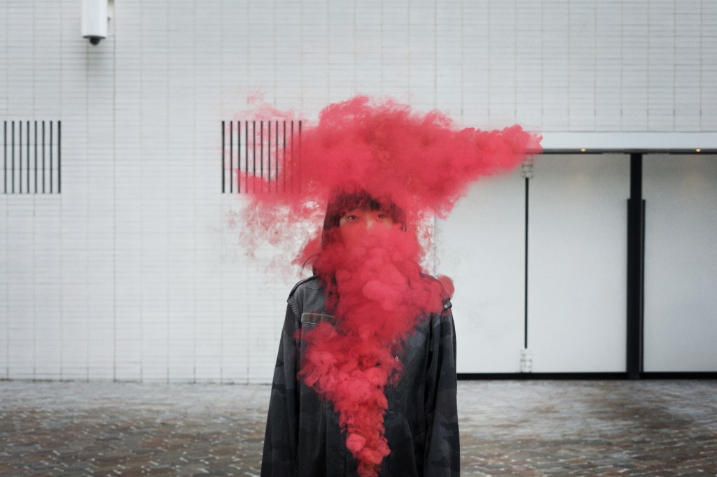 Vaba Lava teatrikeskuses etendub Julian Hetzeli lavastus “Vormides hirmu”