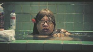 Merineitsi, kasvaja ja varisevad m&auml;ed