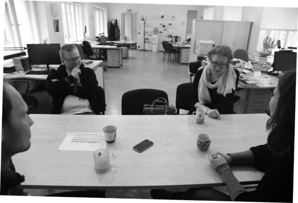 Kriitikute kvarteti tekstidžäss