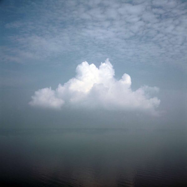 Arne Maasiku näitus “Deep Sea/Vaga vesi” Tartus, Jaani kirikus