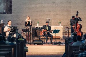 &bdquo;Mailaul&ldquo; ja korralduslikud agad