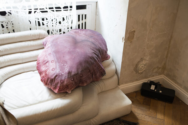 Kaire Ranniku & Liina Siibi ühisnäitus „Pettepilt“