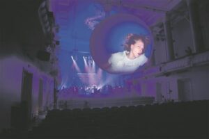 P&ouml;&ouml;ri&ouml;&ouml; une virtuaalne inimn&auml;olisus