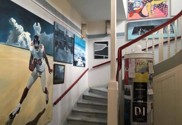 Reedel avatakse noore kunsti oksjoni tööde näitus