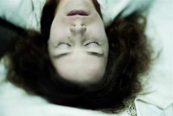 L&otilde;ppematu uvert&uuml;&uuml;r. Linnukiljatusega