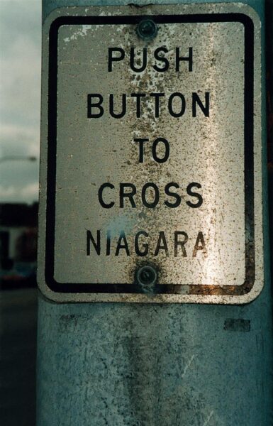 Inimloomus ja valge mehe m&auml;ss