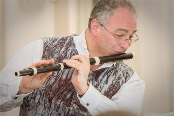 Vanamuusika pidup&auml;ev