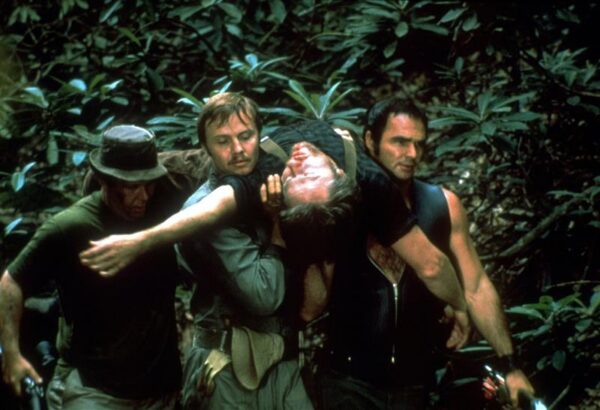 Karj&auml;&auml;r Ameerika m&auml;gedel