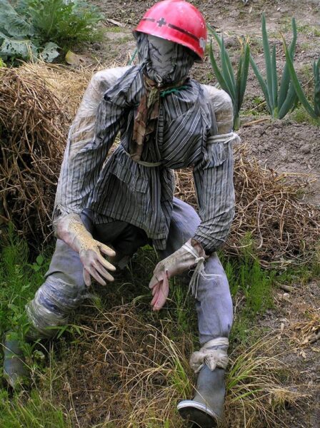 Isiklik on poliitiline. L&auml;hisuhtev&auml;givalla pimet&auml;hne