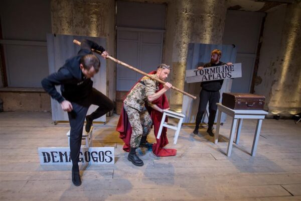 Dion&uuml;&uuml;siline orgia Kolga m&otilde;isas