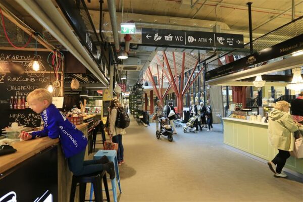 Balti jaama turg kui aja m&auml;rk