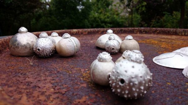 Anne Roolahe ja Harvi Varkki näitus „Süda“ A-galerii Seifis