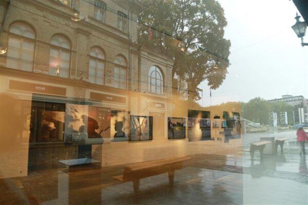 Vaat&rsquo; k&otilde;rvalt n&auml;otut emigranti