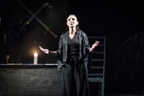 Suure v&auml;iketeatri taak