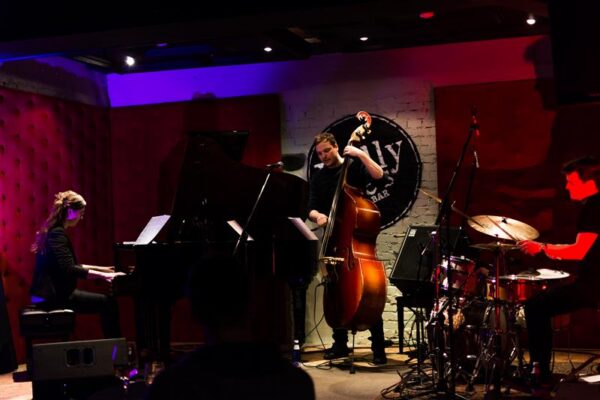 Raimond M&auml;gi Trio otsib sisemisi v&auml;&auml;rtusi