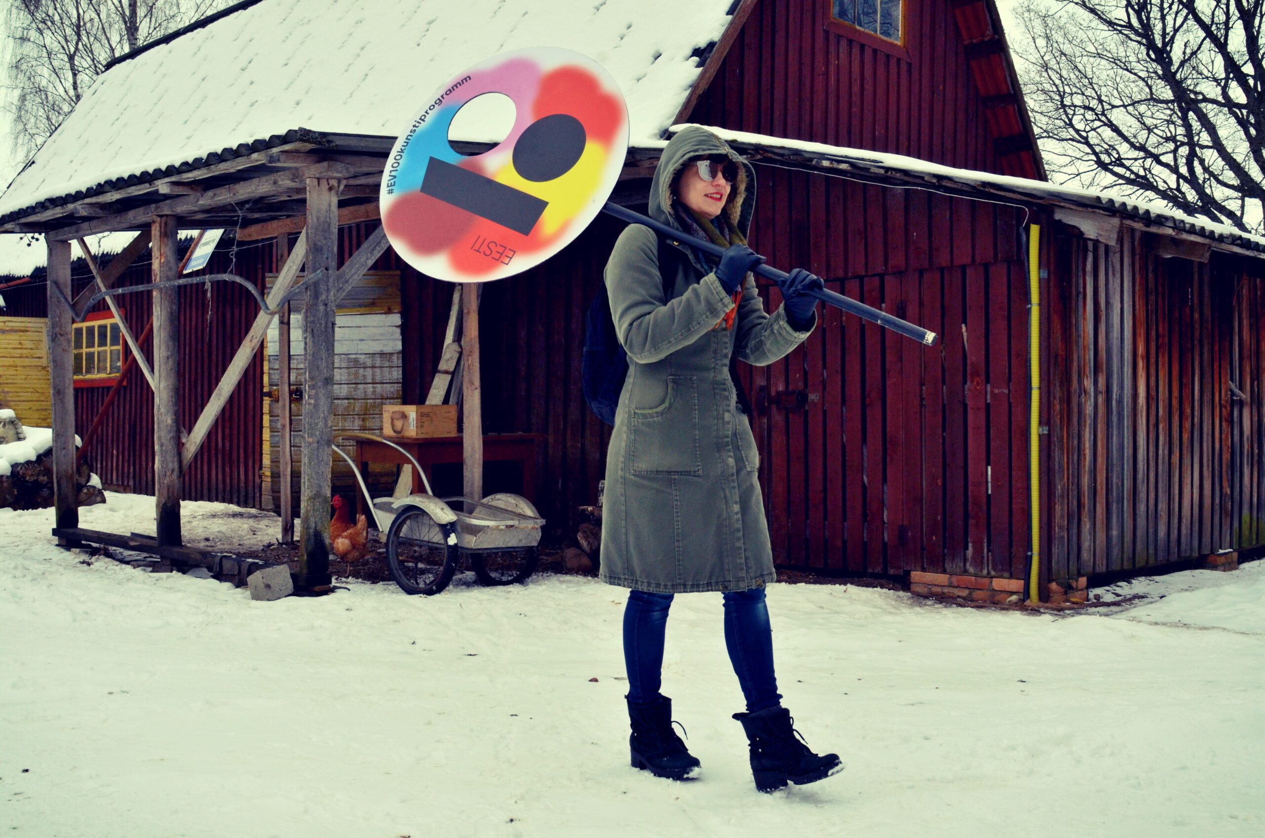 Kunstisarja „Lätted“ teisel näitusel esitleb Huupi unikaalsete kudumite kollektsiooni