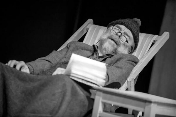 Stseenid &uuml;helt teatriteelt