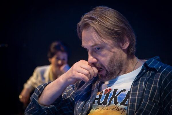 Kes kingib Zilovile saare?