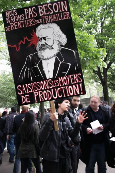 Kuldsed kuuek&uuml;mnendad