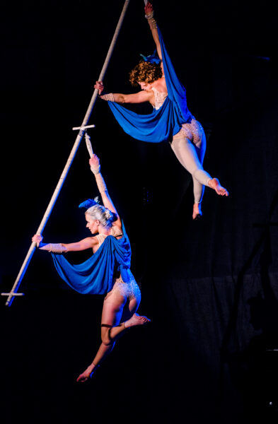 Tsirkusetuur „Igavikulise õhtusöögiga“ üle Eesti