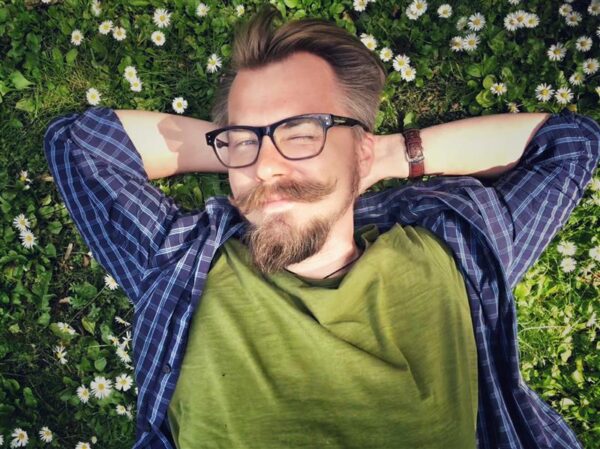 Kirjanik olgu korraga marjuline ja seeneline