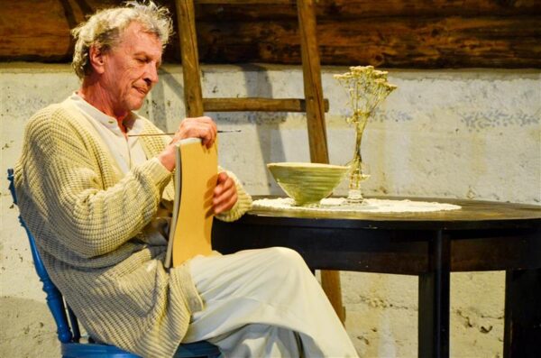 Indogermaani selge n&auml;idend segastest asjadest,  ent ilma irooniata