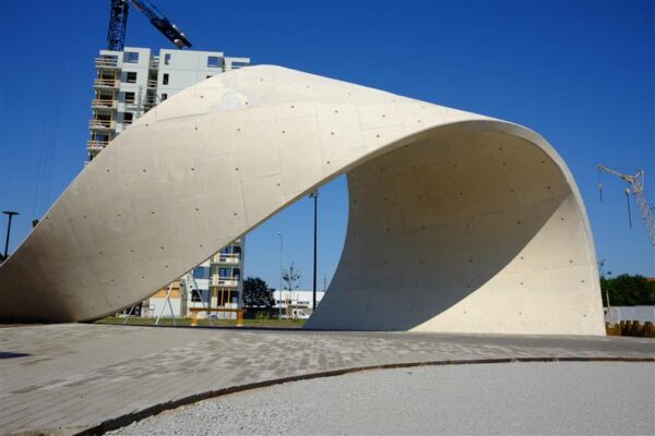 Teine loodus ehk Betooni valatud maam&auml;rk Mustam&auml;el