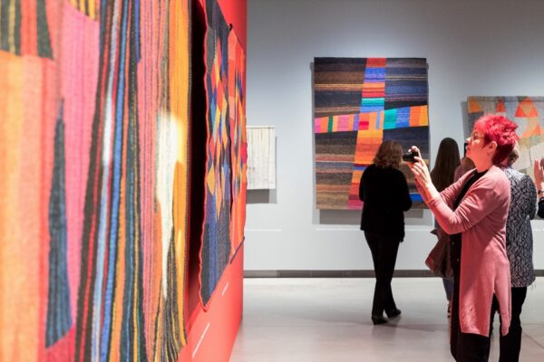 Anu Raua vaibanäitus ERMis on avatud viimased kaks nädalat