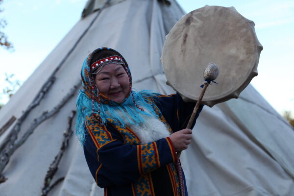 Telliskivi Loomelinnaku Vaba Lava muutub laupäeval soome-ugri rahvaste peopaigaks