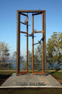 Saka mõisas avati Umsiedlungile pühendatud mälestusmärk