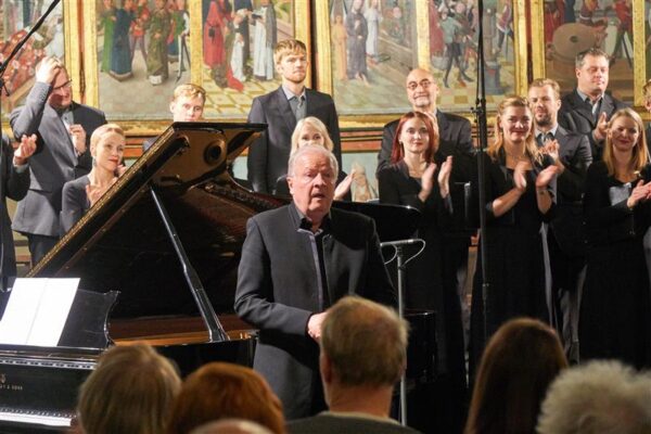 Avakontsert suunaga s&uuml;gavikku