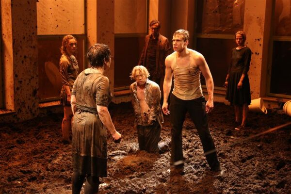 NO99 p&otilde;lenud ihud &ndash; kollektiivi uuestis&uuml;nd