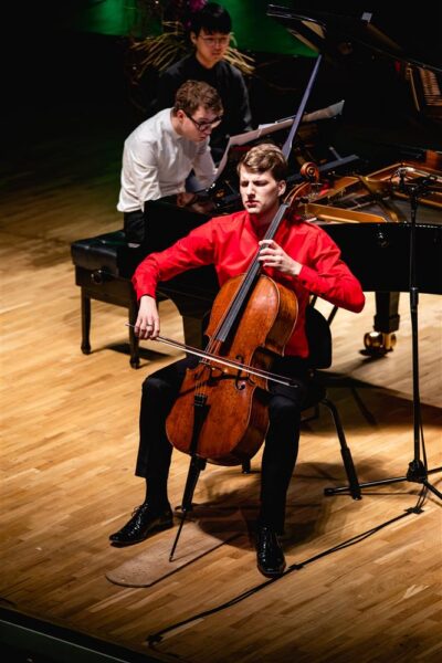 Pidu l&auml;hedaste ringis