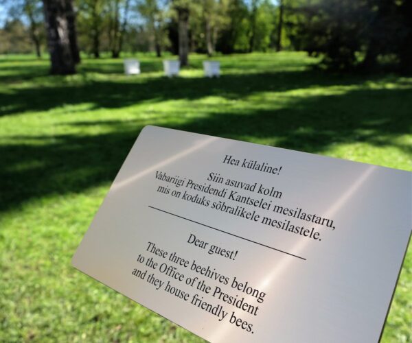 &Uuml;hiskonna poliitilised m&otilde;&otilde;tmed. Vasak- ja parempoolsus