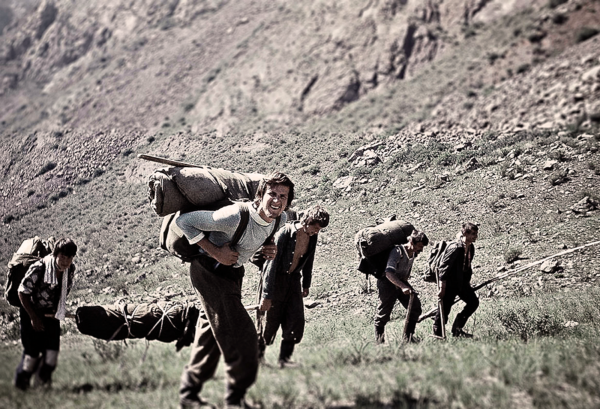 Tartu Ülikooli loodusmuuseumi uus näitus kannab maailma seljakotis