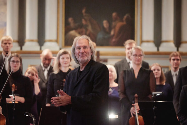 Tallinna Kammerorkestri peadirigendiks ja Tallinna Filharmoonia kunstiliseks juhiks saab Tõnu Kaljuste  